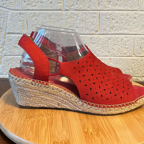 Clarks Leather Petrina Gail Espadrille Wedge Sandal, Red, Size 9 Wide - Picture 5 of 9